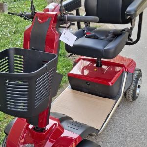 Električni skuter EcoCity rdeče barve