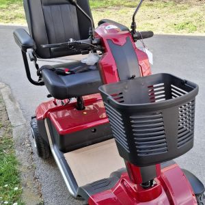 Električni skuter EcoCity rdeče barve