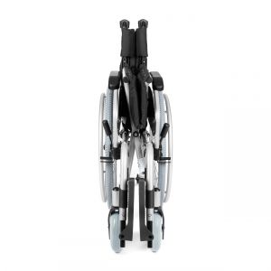 Zložen invalidski voziček